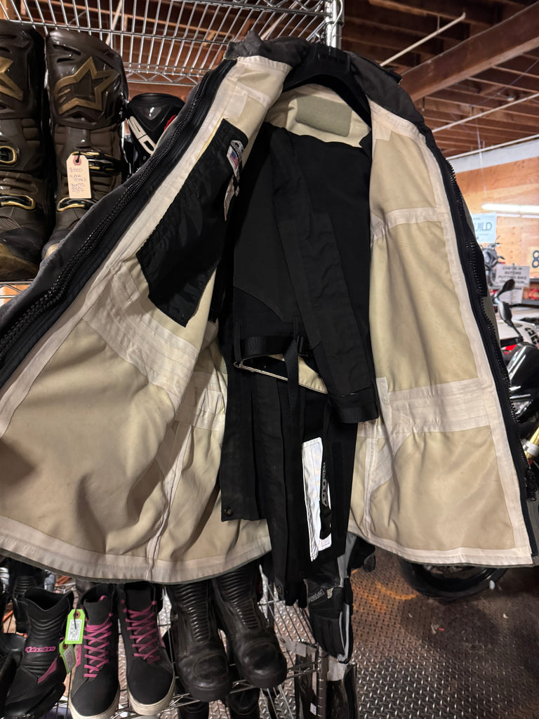 Aerostich 2 piece suit