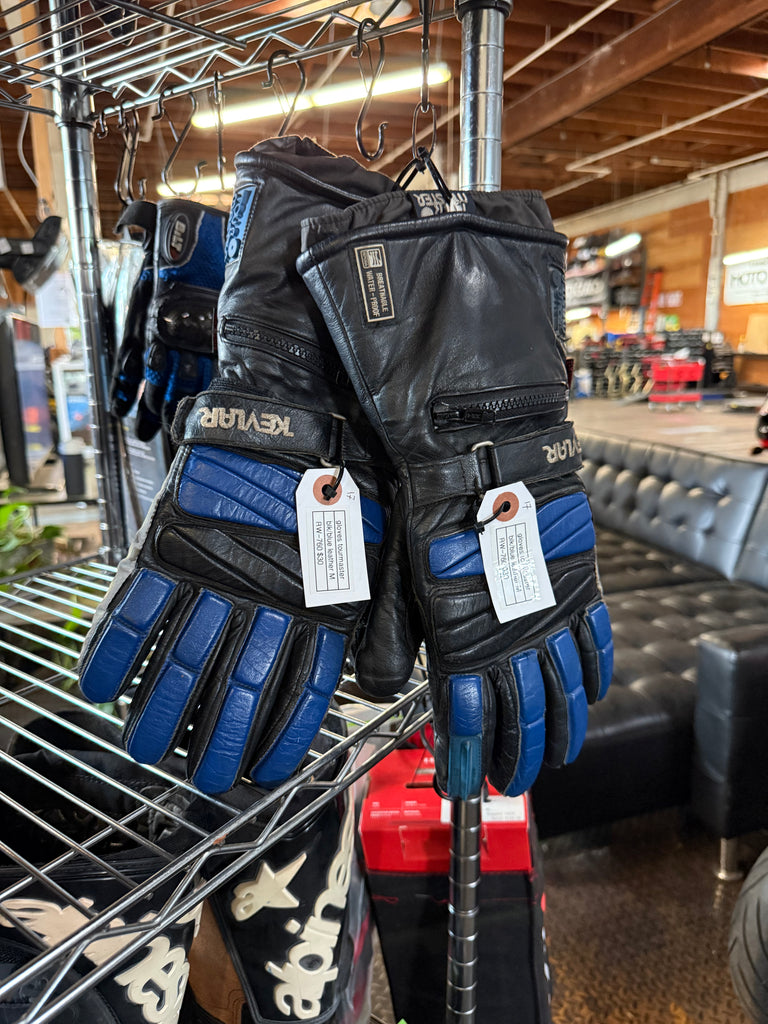 Tourmaster leather gloves