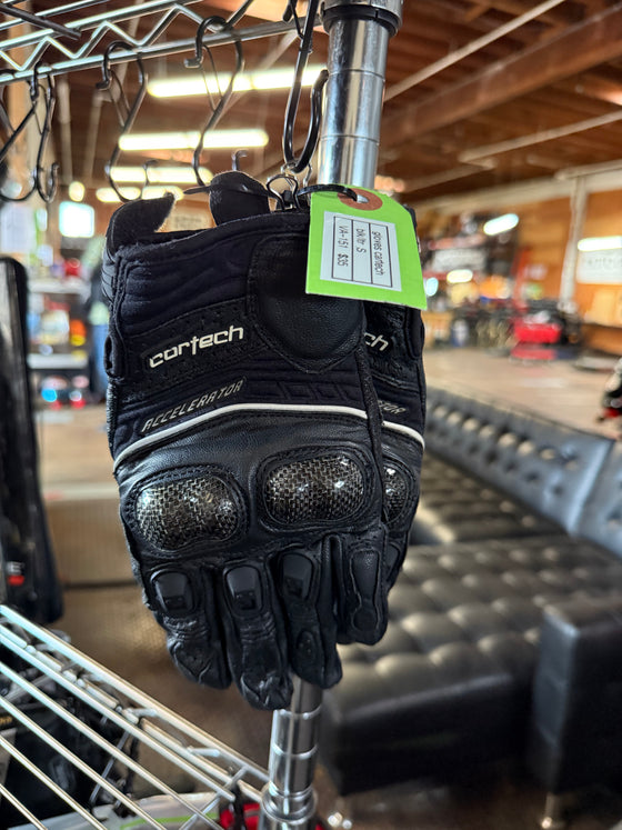 Cortech gloves