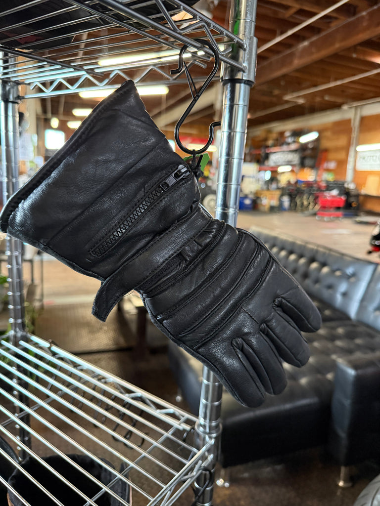 Women’s leather gloves