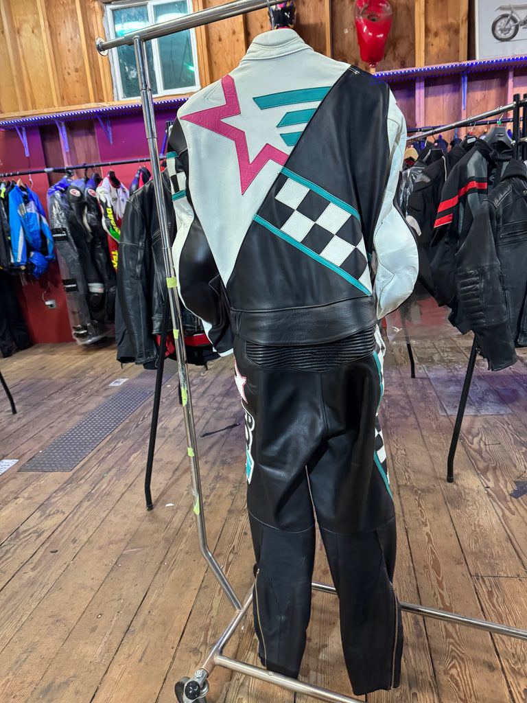 Erbo Women’s Suit