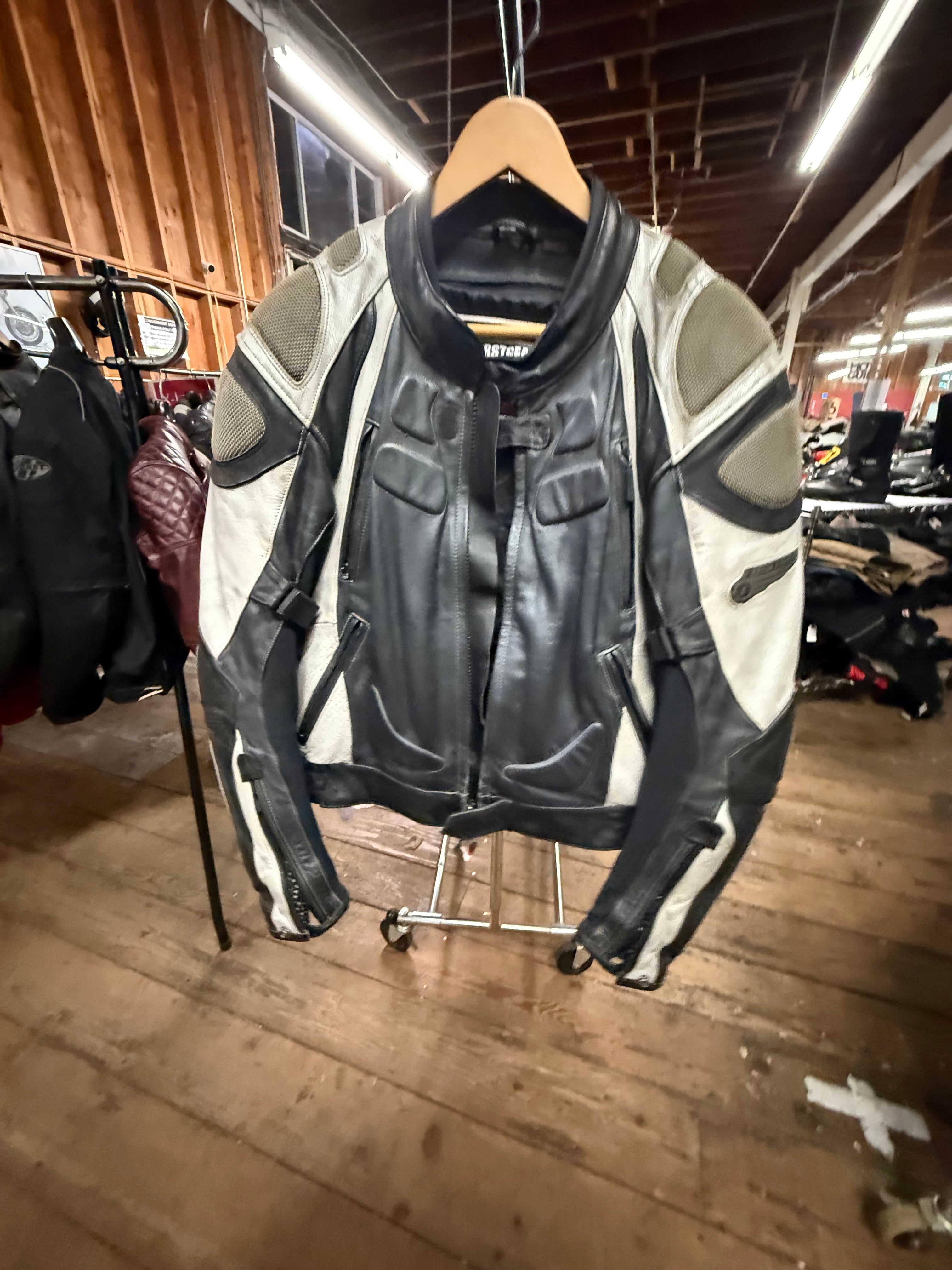 first gear moto Used First Gear Leather Jacket $75
