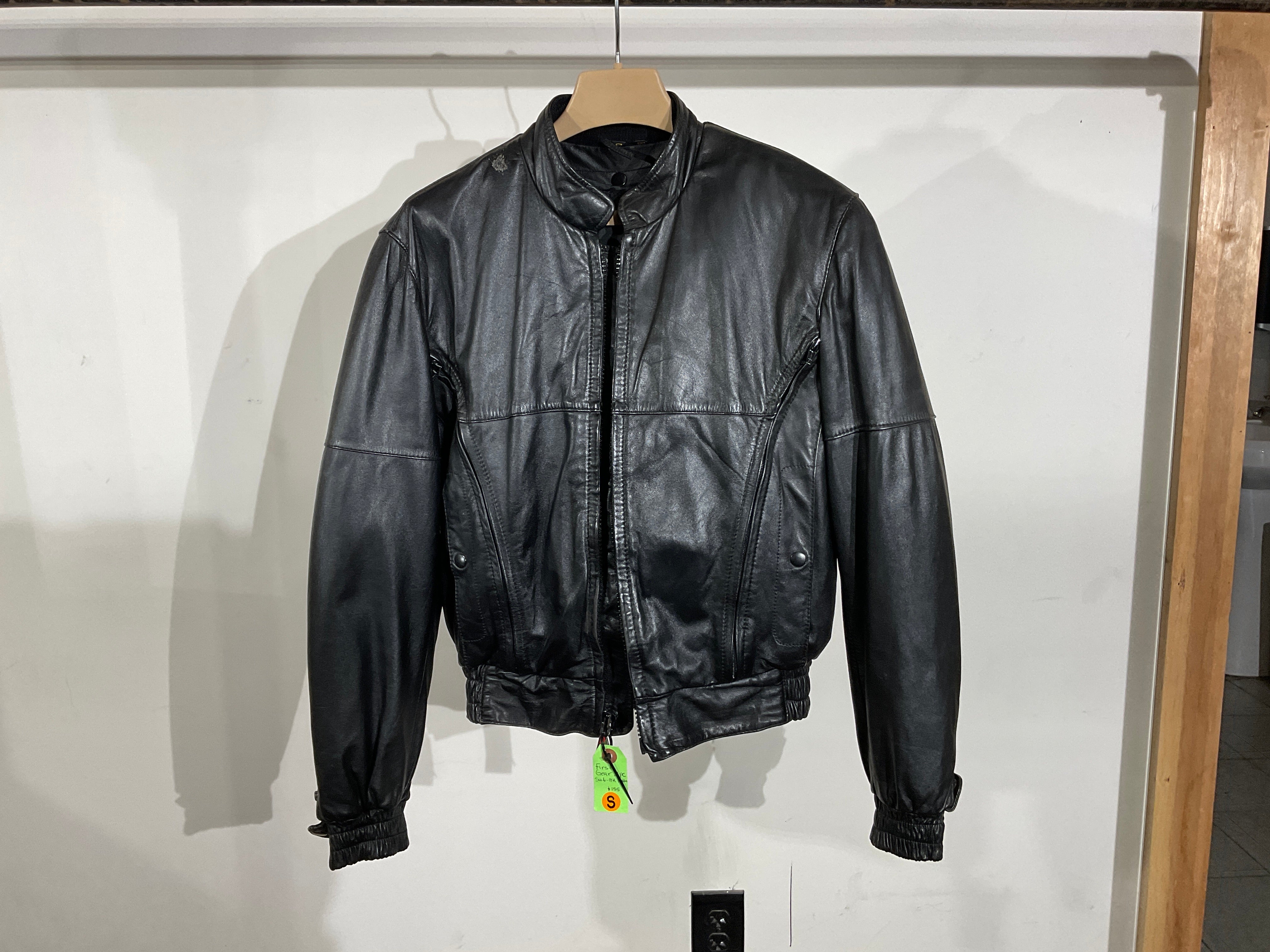 first gear moto Used First Gear 2pc leather suit w/liner, size small $155